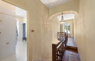 Villa histórica à venda 28824 Oggebbio, Piemonte, Escada
