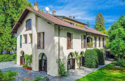 Villa histórica à venda Castelletto Sopra Ticino, Piemonte, Vista lateral