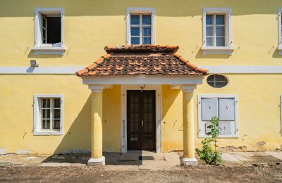 Palácio à venda Žatec, okres Louny, Entrada
