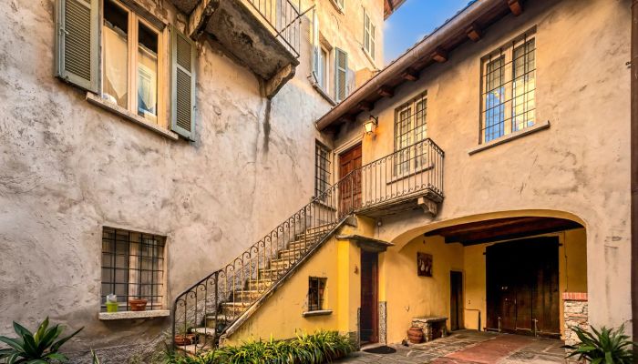 Imóvel histórico à venda Belgirate, Piemonte