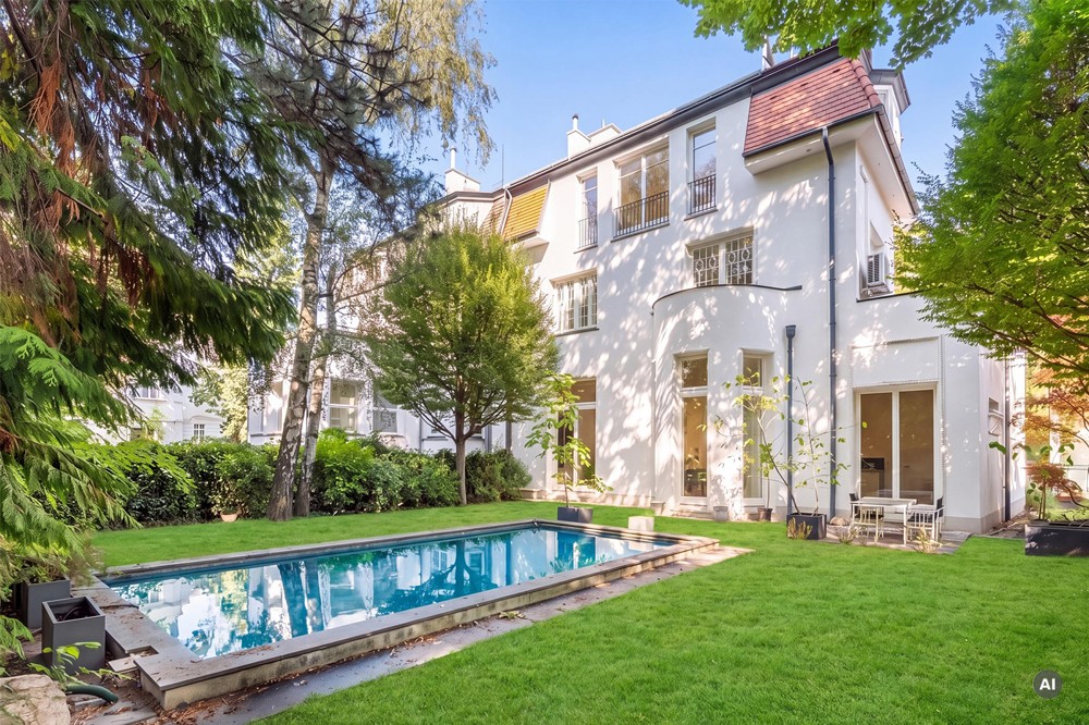 Fotos Mansão histórica de estilo Secessão tardio com jardim e piscina em Viena-Hietzing