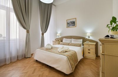 Casa urbana à venda Praha, Karlovo náměstí , Praga, Imagem 3/12