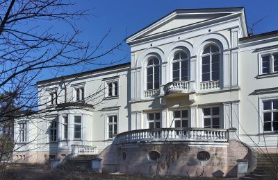 Palácio à venda Lubstów, Pałac w Lubstowie, Wielkopolskie, Vista traseira