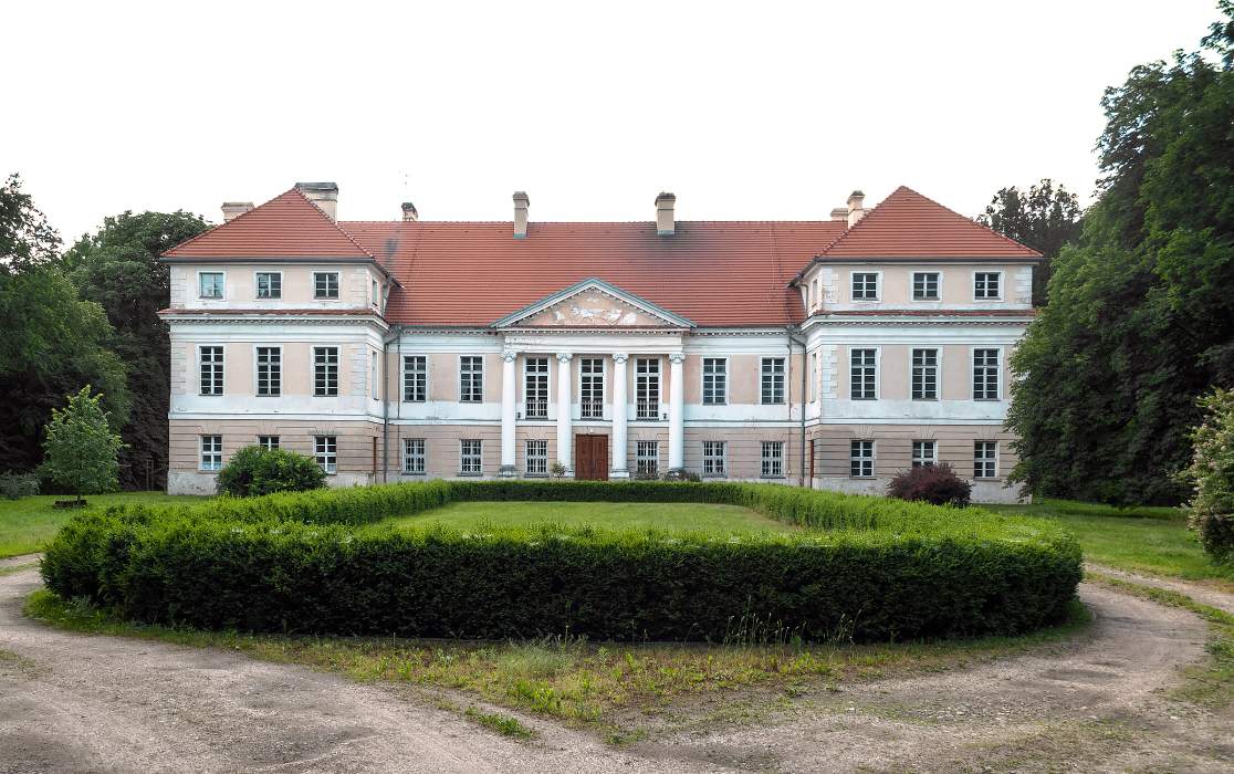 Manor in Siedlec