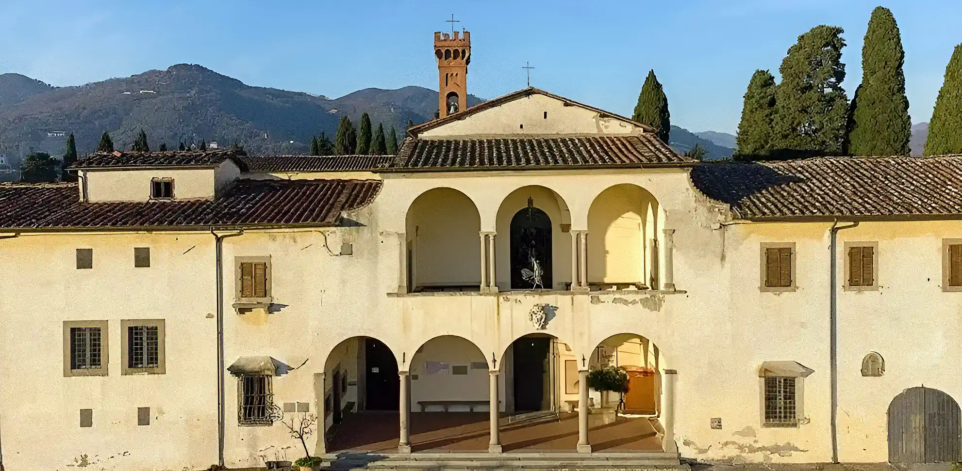 Antigo mosteiro franciscano com grande potencial de reconversão na Toscana, Itália