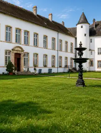 Château de Roussy-Comté – Propriedade histórica na região fronteiriça França-Luxemburgo-Alemanha, Roussy-le-Bourg, Grande Leste