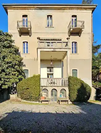 Mansão histórica em Costa Masnaga entre o Lago de Como e Milão, Costa Masnaga, Lombardia