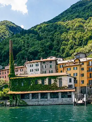Villa histórica à beira do Lago de Como com cais privado e 10 apartamentos de férias, Brienno, Lombardia