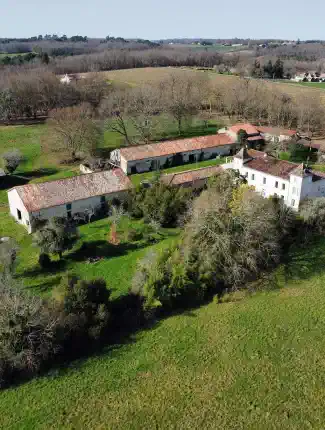 Propriedade com casa senhorial e anexos no sul de Charente, Nova Aquitânia, Condéon, Nova Aquitânia