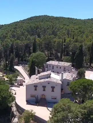 Masia com hotel boutique na região vinícola do Penedès, Sant Joan de Mediona, Catalunha
